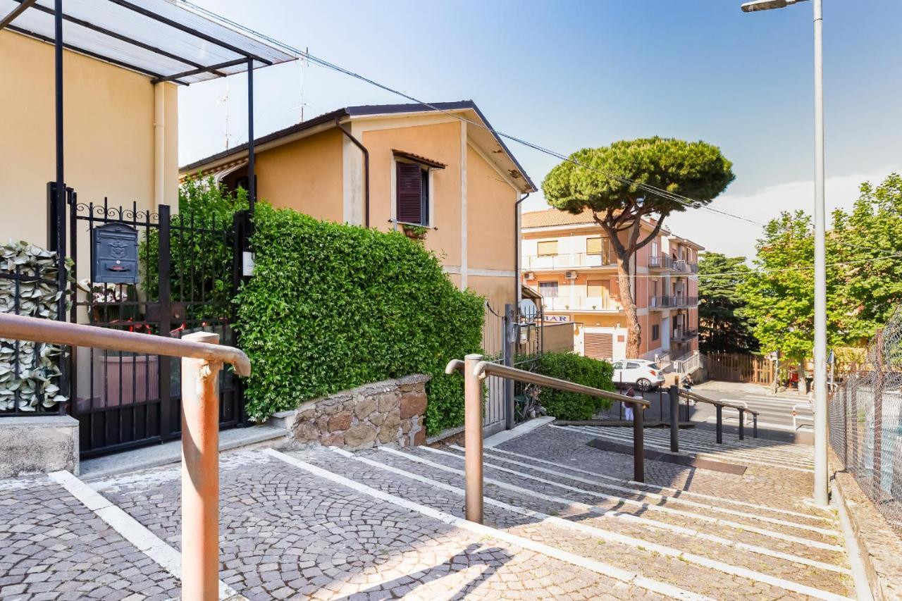 Alloggio Turistico Giuly Id 3807 Monte Porzio Catone Exteriör bild
